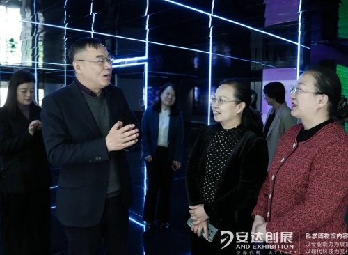 安達動(dòng)態(tài) | 全國婦聯(lián)婦女發(fā)展部部長(cháng)邰烈虹領(lǐng)導一行蒞臨安達創(chuàng  )展調研指導