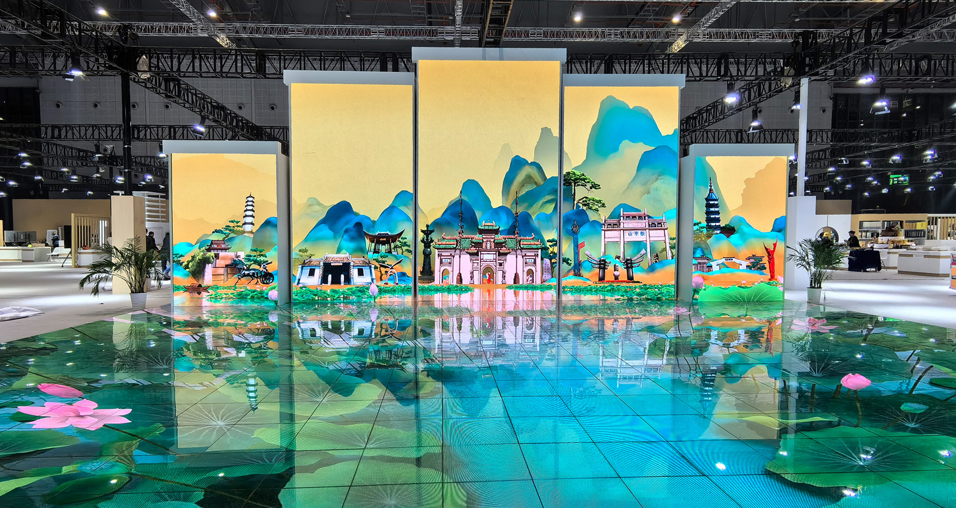 多聯(lián)屏裸眼3D